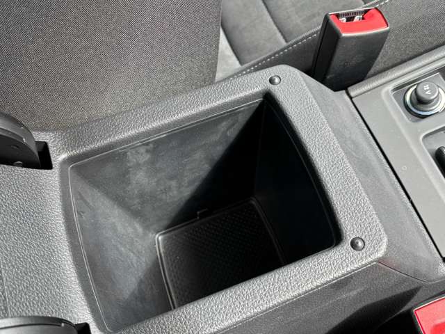 フォルクスワーゲン ゴルフ ＴＳＩ　ハイライン H30年 (東北) 99