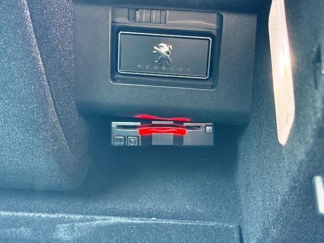 プジョー ３００８ ＧＴ ブルーＨＤＩ ディーゼルターボ R1年 () 99