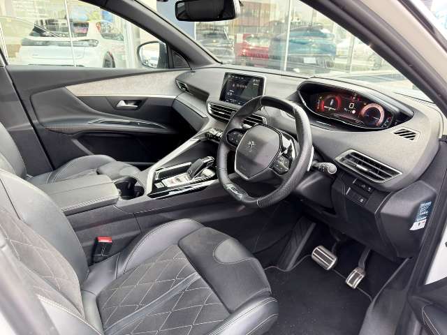 プジョー ３００８ ＧＴ ブルーＨＤＩ ディーゼルターボ R1年 () 99