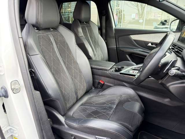 プジョー ３００８ ＧＴ ブルーＨＤＩ ディーゼルターボ R1年 () 99