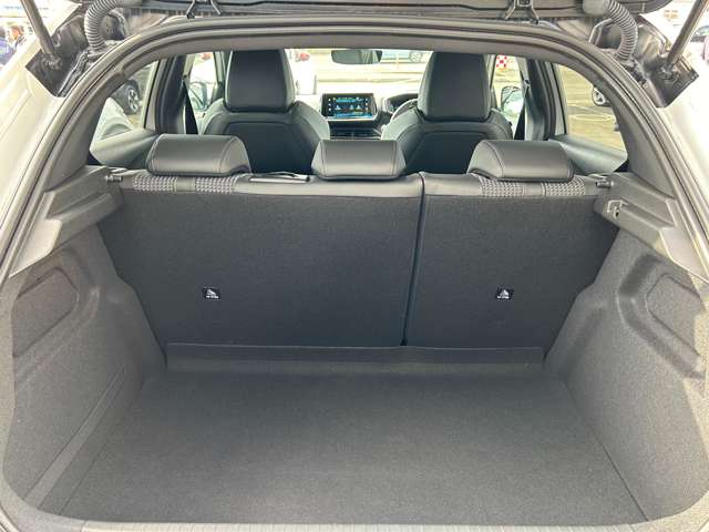 プジョー ｅ−２０８ ＧＴ R6年 (東北) 99