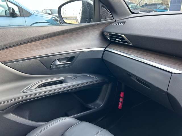 プジョー ３００８ ＧＴ　エグゼクティブエディション R6年 (東北) 99