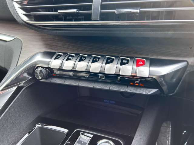 プジョー ３００８ ＧＴ　エグゼクティブエディション R6年 (東北) 99