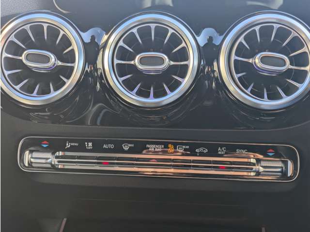 メルセデスベンツ Ｂクラス Ｂ１８０ R2年 () 99