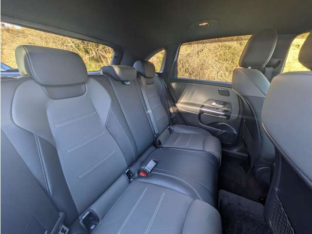 メルセデスベンツ Ｂクラス Ｂ１８０ R2年 () 99