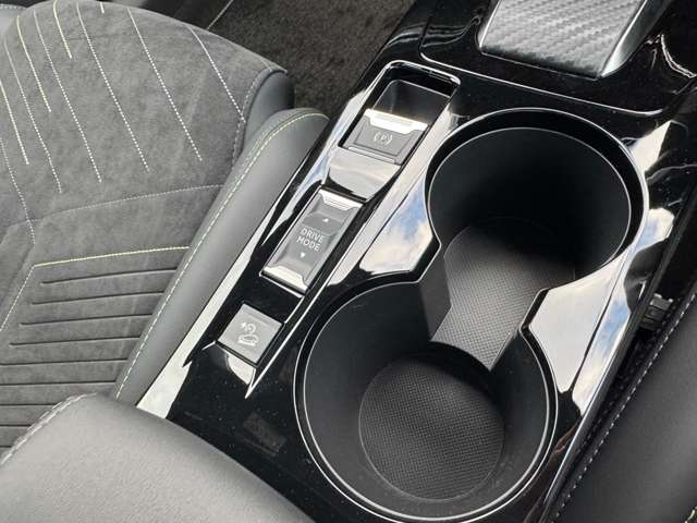 プジョー ＳＵＶ ２００８ ＧＴ ブルーＨＤＩ ディーゼルターボ R7年 (東北) 99