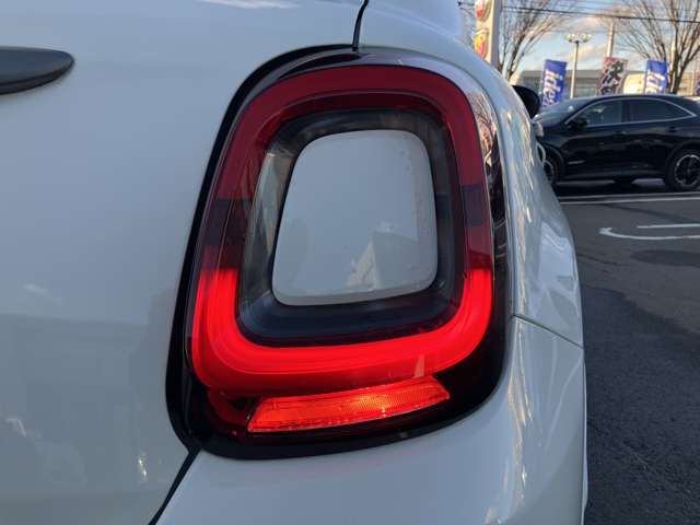 フィアット ５００Ｘ スポーツ R2年 () 99