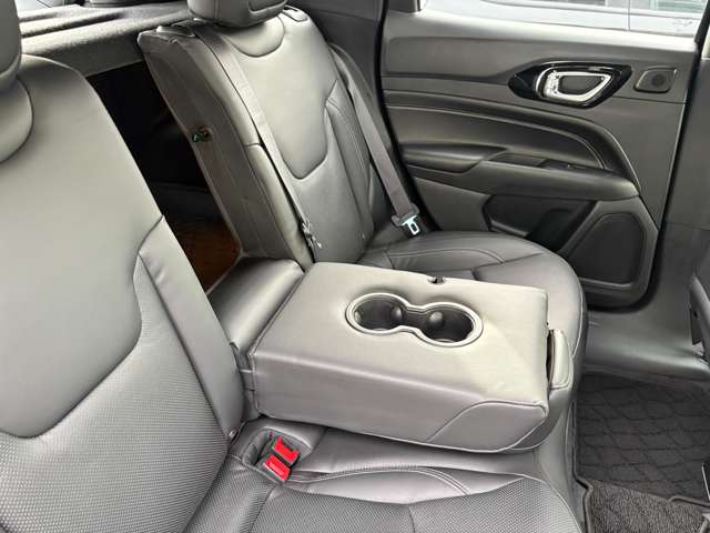 ジープ コンパス Ｓモデル ４ＷＤ R3年 (東北) 99