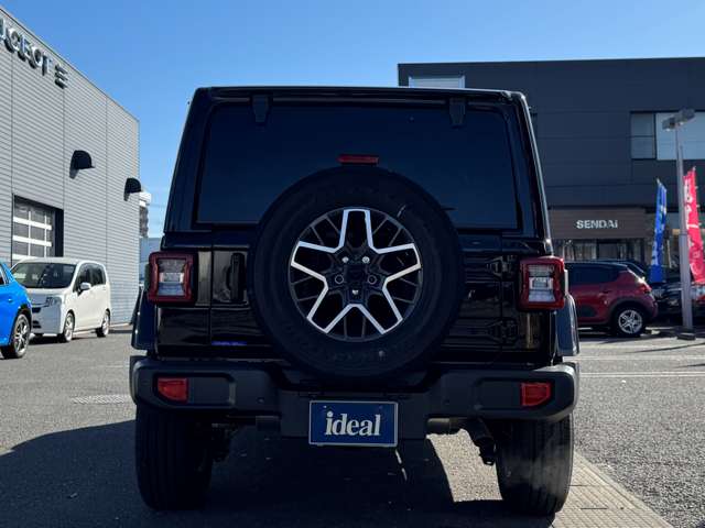ジープ ラングラー　アンリミテッド アンリミテッド サハラ ４ＷＤ R7年 (東北) 99
