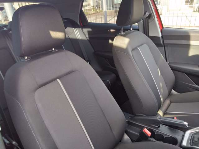 アウディ Ａ１　スポーツバック ３５ ＴＦＳＩ アドバンスト R2年 (東北) 99