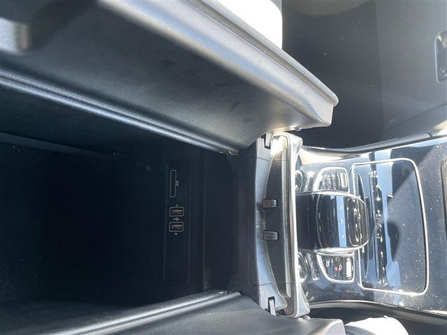 メルセデスベンツ ＧＬＣクラス ２２０ Ｄ ４マチック スポーツ ディーゼルターボ ４ＷＤ H29年 (東北) 99