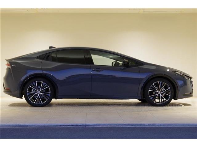 トヨタ プリウス ２．０ Ｚ R6年 () 99