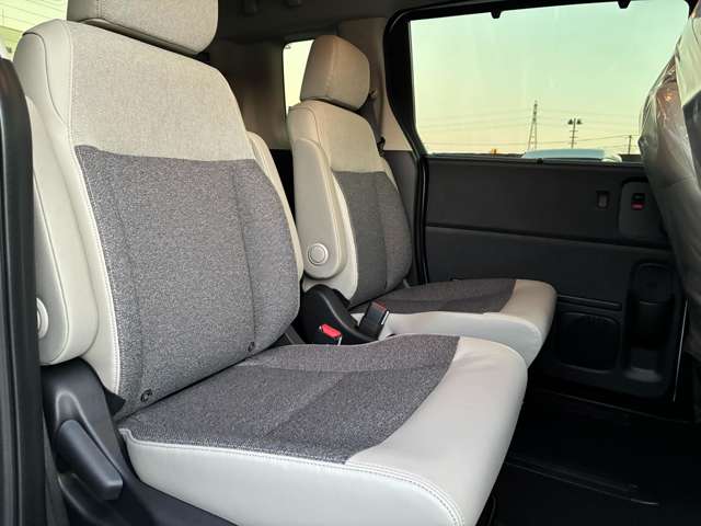 ホンダ フリード　ハイブリッド １．５ Ｅ：ＨＥＶ エアー ＥＸ R7年 (関東) 99