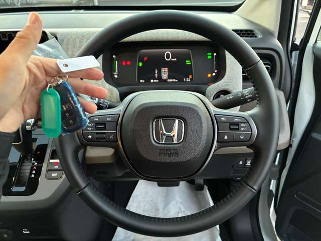 ホンダ フリード　ハイブリッド １．５ Ｅ：ＨＥＶ エアー ＥＸ R7年 (関東) 99