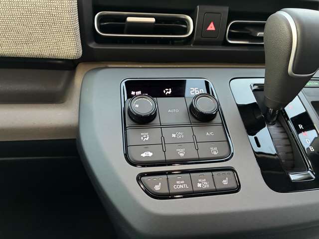 ホンダ フリード　ハイブリッド １．５ Ｅ：ＨＥＶ エアー ＥＸ R7年 (関東) 99