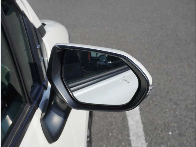 トヨタ シエンタ　ハイブリッド ハイブリッド １．５ Ｚ R5年 (九州・沖縄) 99