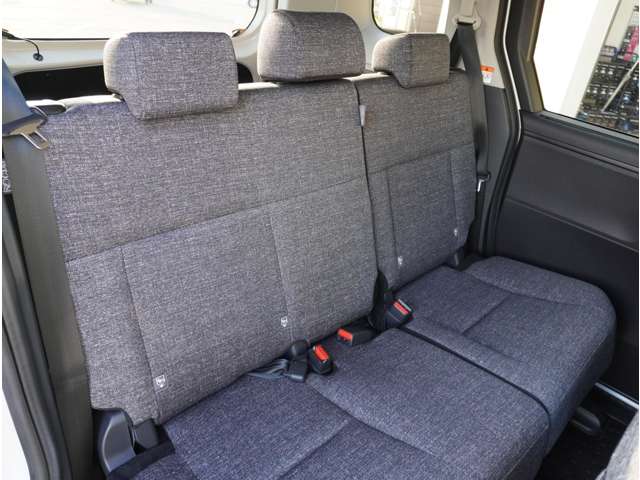 トヨタ シエンタ　ハイブリッド ハイブリッド １．５ Ｚ R5年 (九州・沖縄) 99