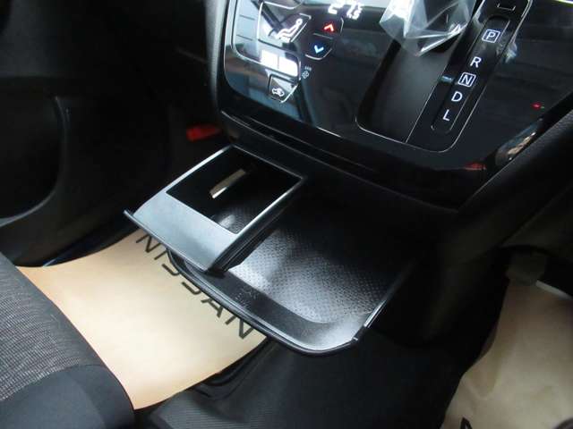 日産 デイズ ６６０ ハイウェイスターＸ R6年 () 99