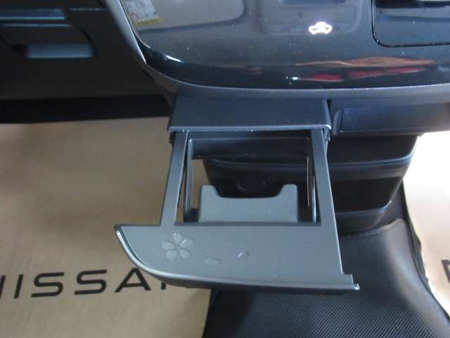 日産 サクラ Ｘ R6年 () 99