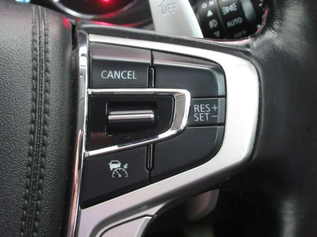 三菱 アウトランダーＰＨＥＶ ２．０ Ｇ ナビパッケージ ４ＷＤ H27年 () 99