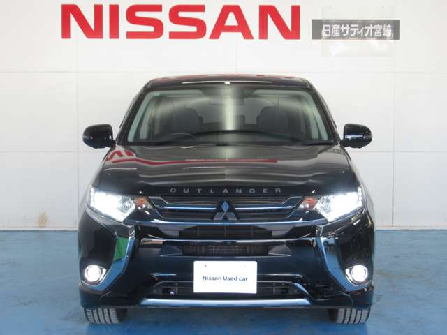 三菱 アウトランダーＰＨＥＶ ２．０ Ｇ ナビパッケージ ４ＷＤ H27年 () 99