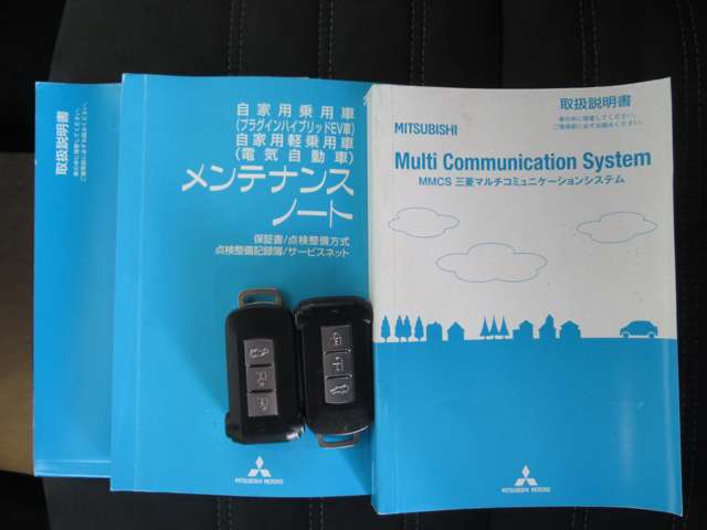 三菱 アウトランダーＰＨＥＶ ２．０ Ｇ ナビパッケージ ４ＷＤ H27年 () 99