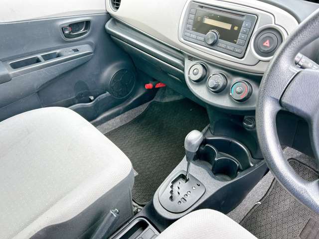 トヨタ ヴィッツ １．０ Ｆ H25年 (九州・沖縄) 99