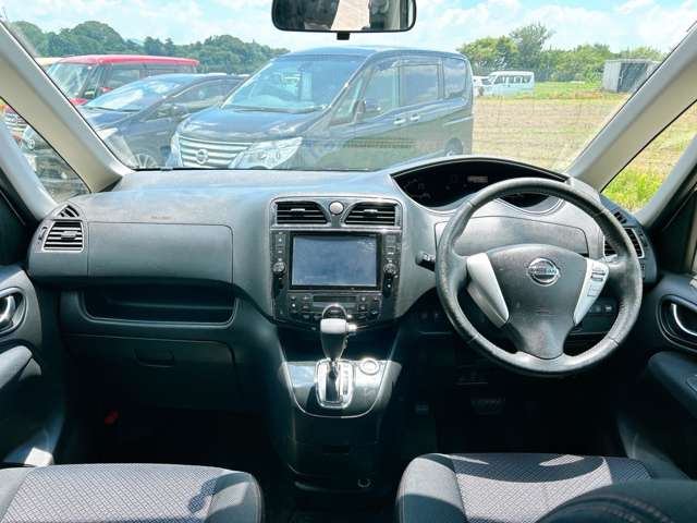 日産 セレナ ２．０ ハイウェイスター Ｓ－ＨＹＢＲＩＤ Ｖセレクション H25年 (九州・沖縄) 99