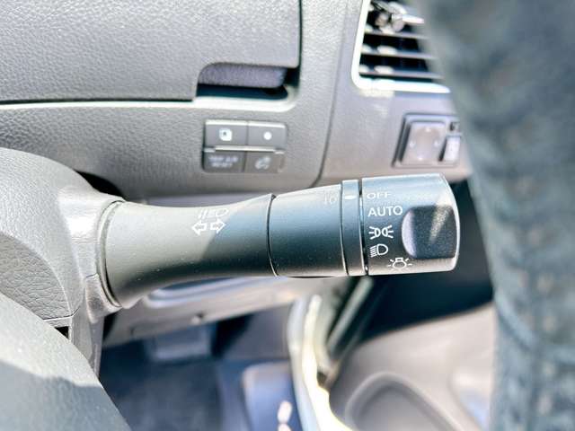 日産 セレナ ２．０ ハイウェイスター Ｓ－ＨＹＢＲＩＤ Ｖセレクション H25年 (九州・沖縄) 99