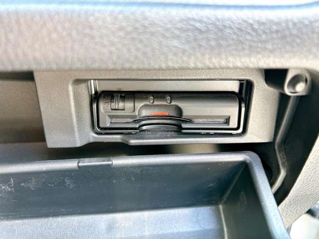 日産 セレナ ２．０ ハイウェイスター Ｓ－ＨＹＢＲＩＤ Ｖセレクション H25年 (九州・沖縄) 99