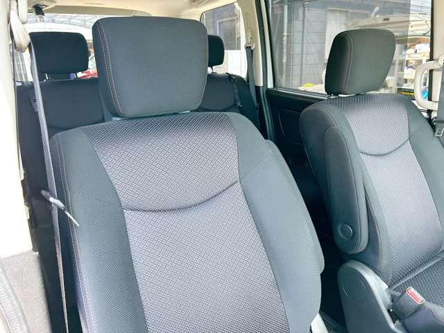 日産 セレナ ２．０ ハイウェイスター Ｓ－ＨＹＢＲＩＤ Ｖセレクション H25年 (九州・沖縄) 99