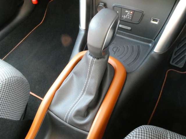 シトロエン Ｃ３　エアクロス　ＳＵＶ シャイン R4年 (関東) 99