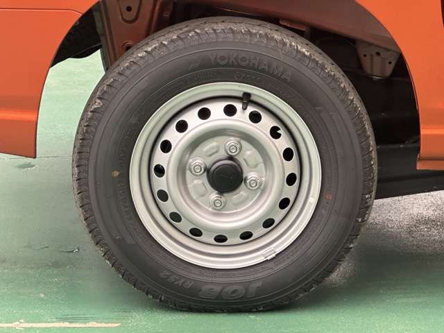 ダイハツ ハイゼットカーゴ ６６０ デラックス ４ＷＤ R6年 (東海) 99