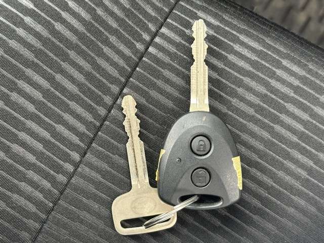 ダイハツ ハイゼットカーゴ ６６０ デラックス ４ＷＤ R6年 (東海) 99