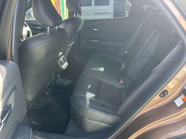 トヨタ クラウン　クロスオーバー　ハイブリッド ２．５ Ｇ アドバンスト レザー パッケージ Ｅ－ＦＯＵＲ ４ＷＤ R5年 (東海) 99