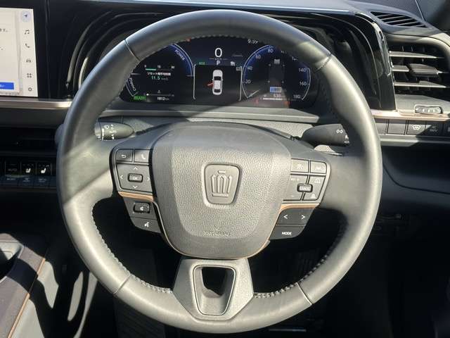 トヨタ クラウン　クロスオーバー　ハイブリッド ２．５ Ｇ アドバンスト レザー パッケージ Ｅ－ＦＯＵＲ ４ＷＤ R5年 (東海) 99