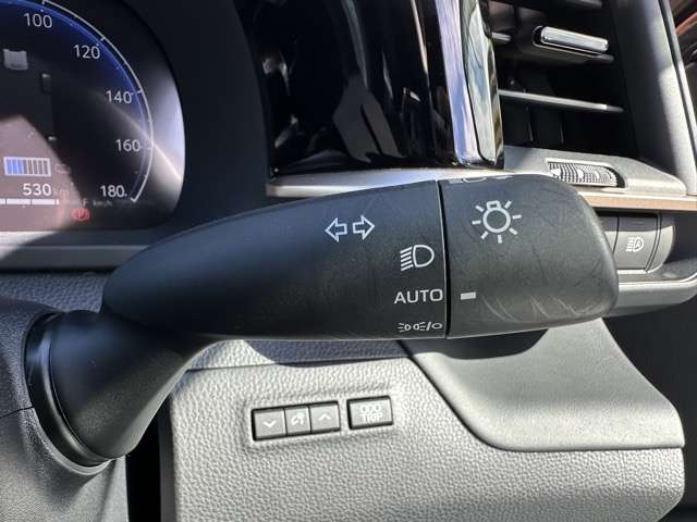 トヨタ クラウン　クロスオーバー　ハイブリッド ２．５ Ｇ アドバンスト レザー パッケージ Ｅ－ＦＯＵＲ ４ＷＤ R5年 (東海) 99