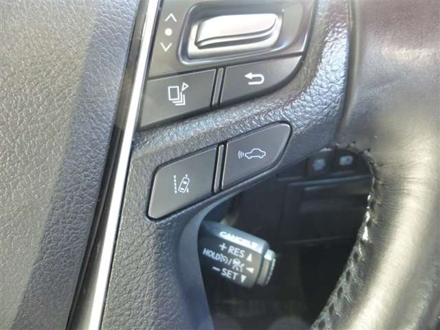 トヨタ ヴェルファイア　ハイブリッド ハイブリッド ２．５ ＺＲ Ｅ－ＦＯＵＲ ４ＷＤ R1年 () 99