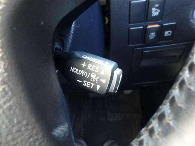 トヨタ ヴェルファイア　ハイブリッド ハイブリッド ２．５ ＺＲ Ｅ－ＦＯＵＲ ４ＷＤ R1年 () 99