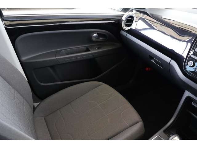 フォルクスワーゲン ＵＰ！ ＭＯＶＥ ＵＰ！ H26年 (近畿) 99