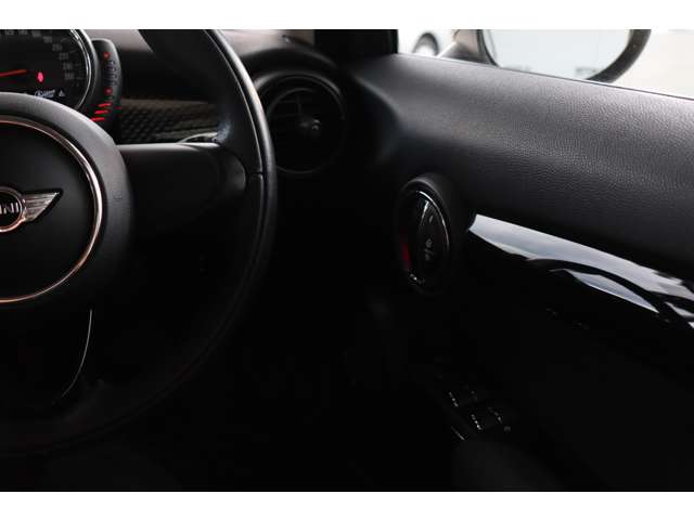 ミニ ミニ クーパーＳ ５ドア H28年 (近畿) 99