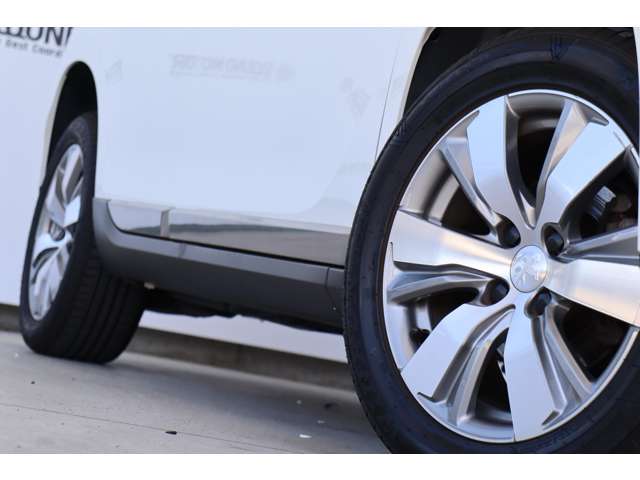 プジョー ２００８ レザーエディション H28年 (近畿) 99