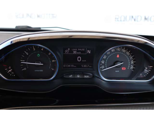 プジョー ２００８ レザーエディション H28年 (近畿) 99