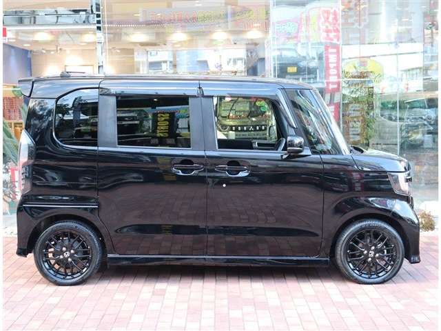 ホンダ Ｎ　ＢＯＸ カスタム ６６０ Ｌ ターボ スタイルプラス ブラック R4年 (関東) 99