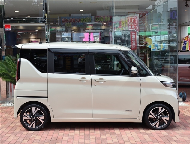 日産 ルークス ６６０ ハイウェイスターＧターボ プロパイロット エディション R4年 (関東) 99