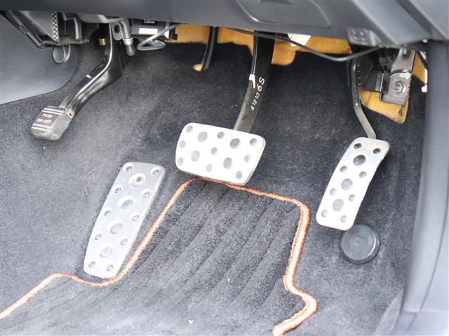 スバル エクシーガ　クロスオーバー７ ２．５ Ｉ アイサイト ４ＷＤ H28年 (関東) 99