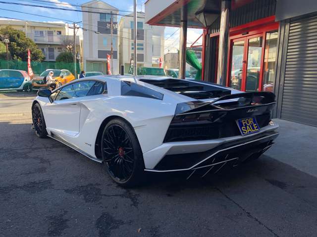 ランボルギーニ アヴェンタドール Ｓ ４ＷＤ R1年 (関東) 99