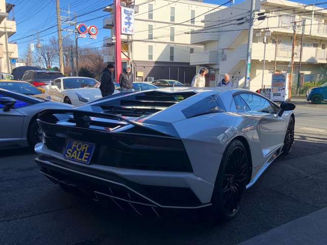 ランボルギーニ アヴェンタドール Ｓ ４ＷＤ R1年 (関東) 99