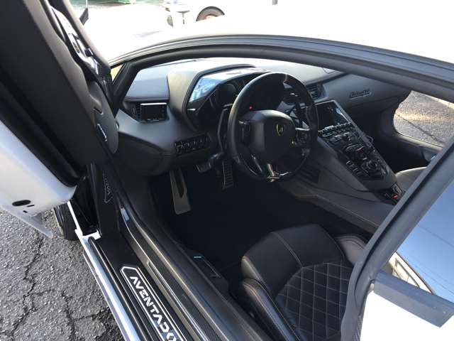ランボルギーニ アヴェンタドール Ｓ ４ＷＤ R1年 (関東) 99