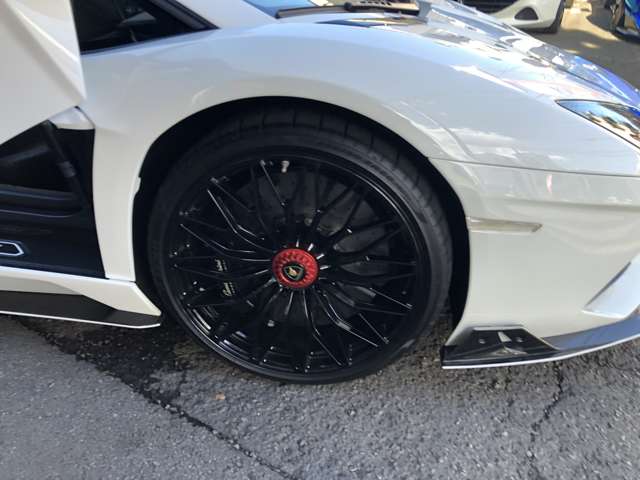 ランボルギーニ アヴェンタドール Ｓ ４ＷＤ R1年 (関東) 99